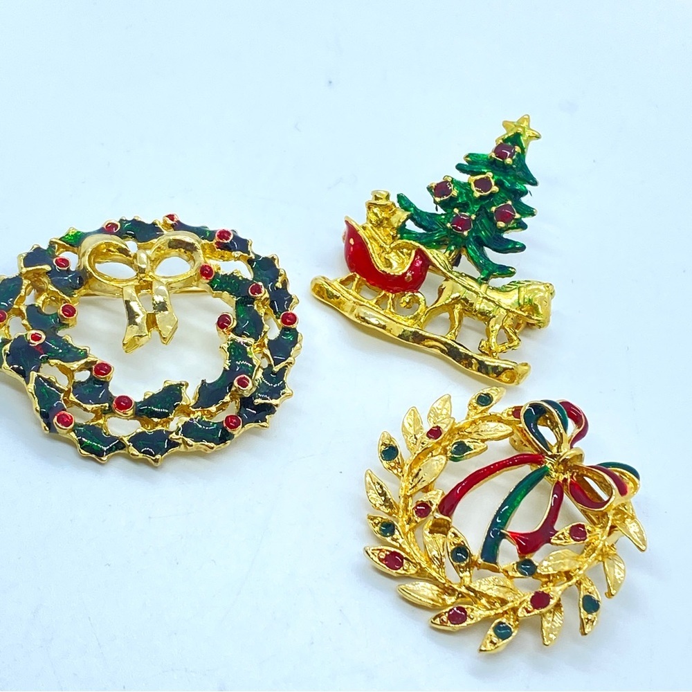 Christmas Holiday Brooch Bundle of 3 Vintage Wreath Tree